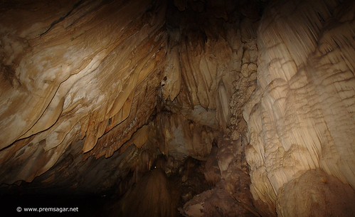 Langs cave rock formation